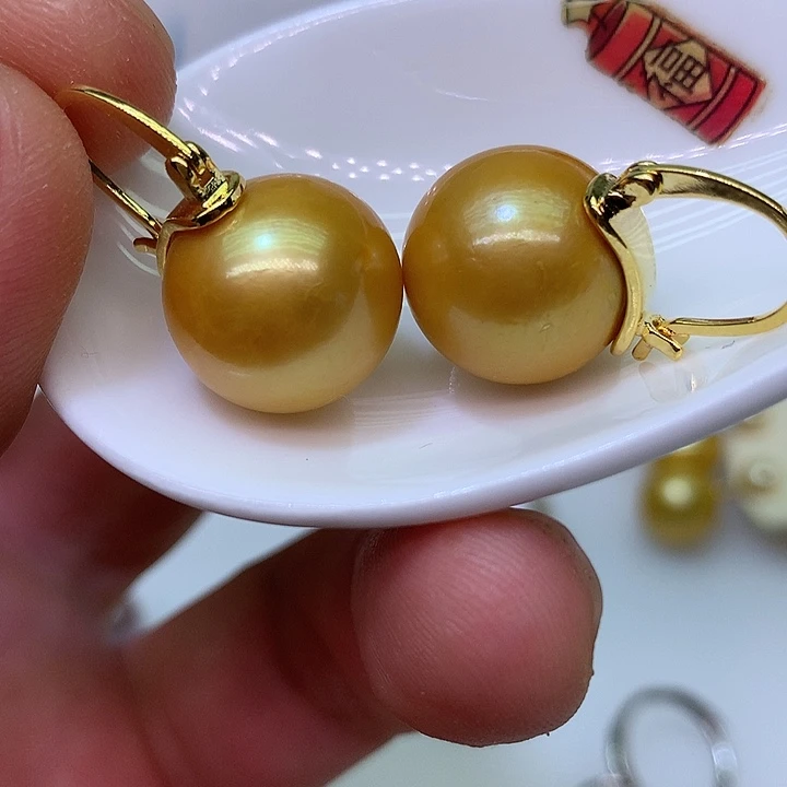 银S925镶嵌耳饰淡水珍珠