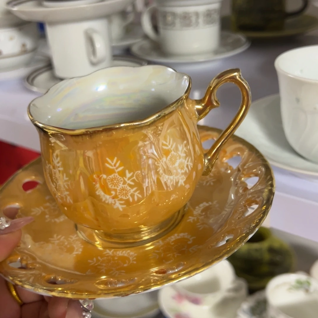 文锦阁瓷器商行直播中