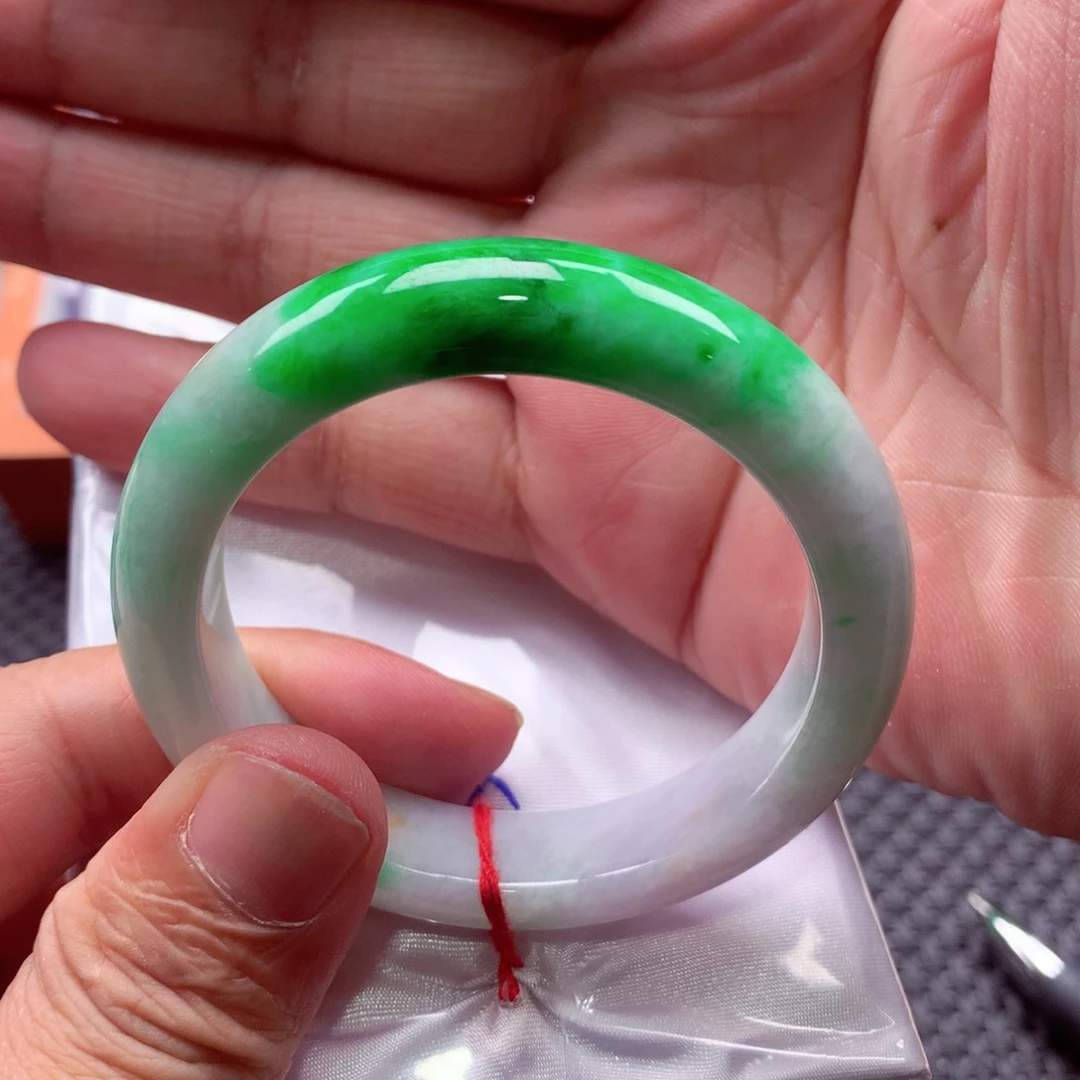 未镶嵌手镯翡翠熙**?翡翠