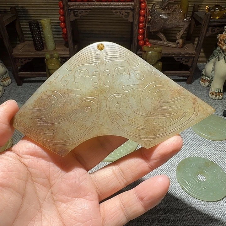 飞***哥和田玉（糖玉）未镶嵌颈饰