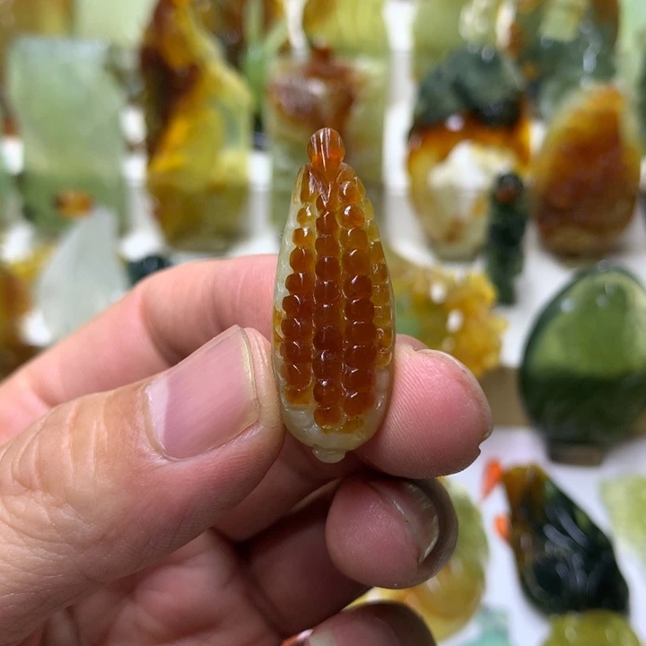 蛇纹石玉珠宝半成品未镶嵌