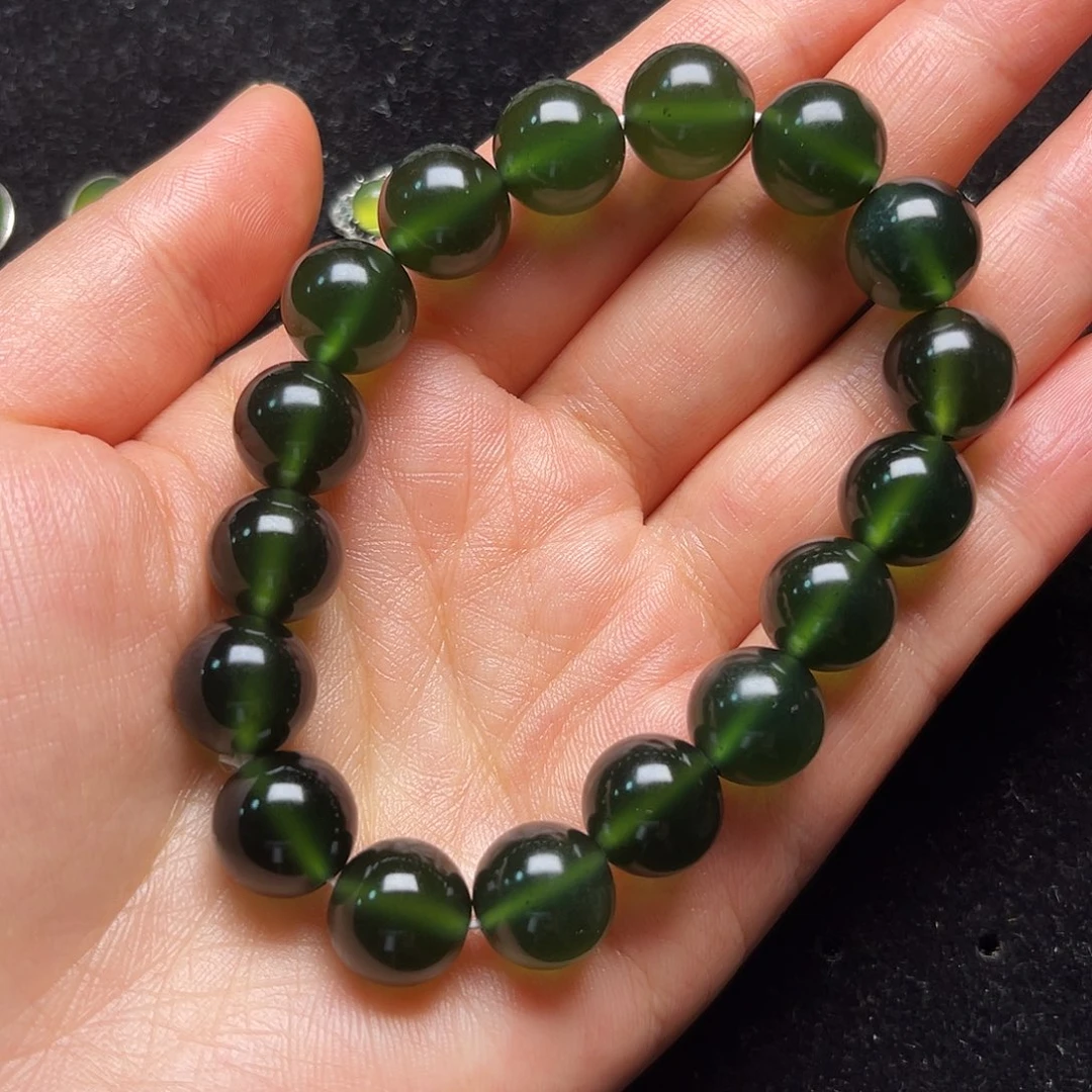 ****人蛇纹石玉未镶嵌颈饰