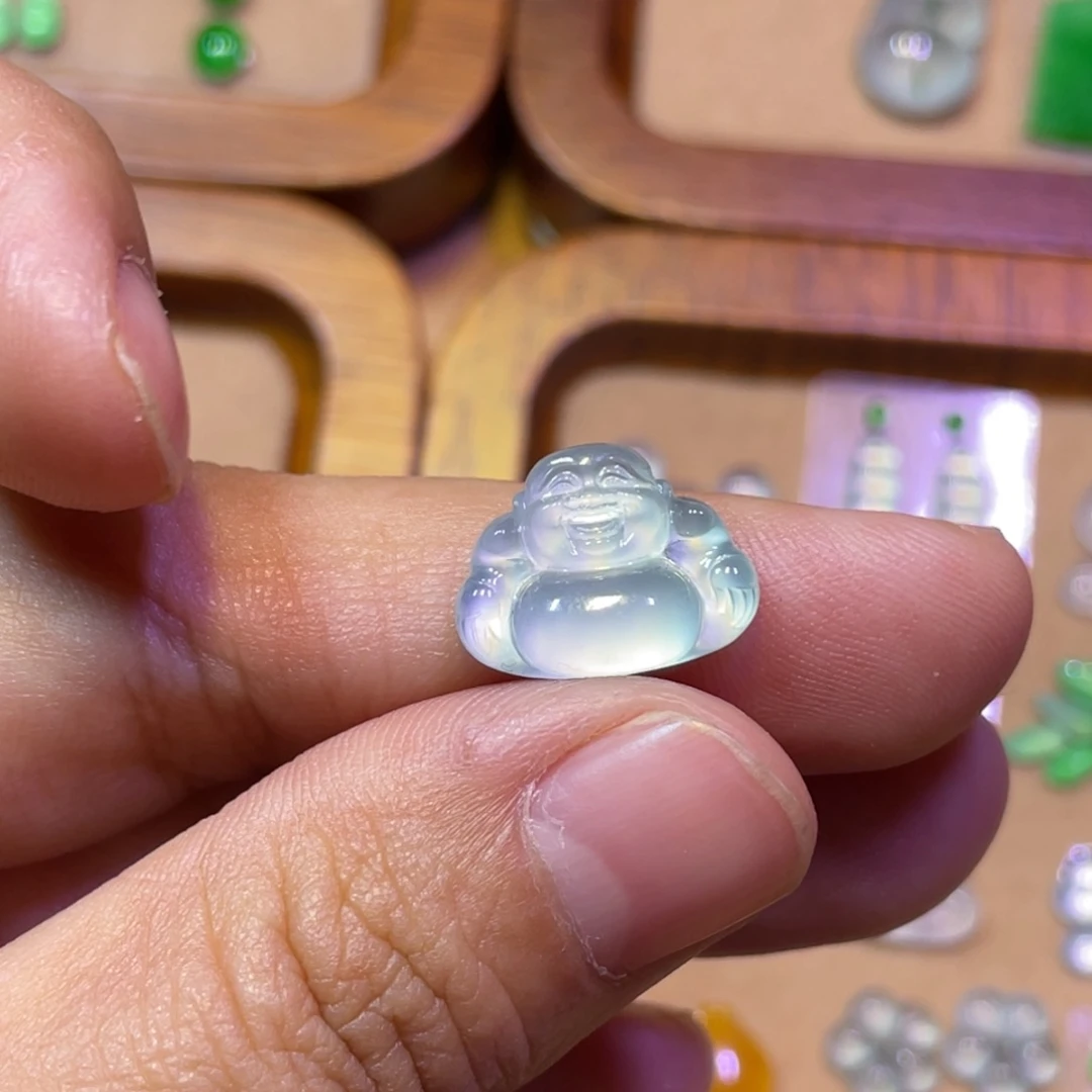 定制翡翠未镶嵌佛