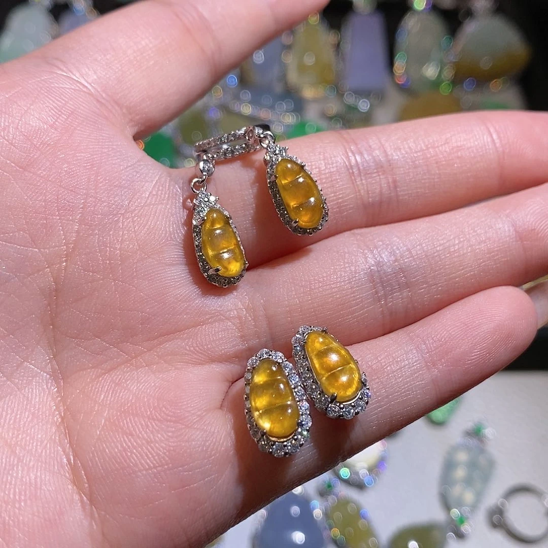 翡翠银S925镶嵌颈饰七***?天然翡翠