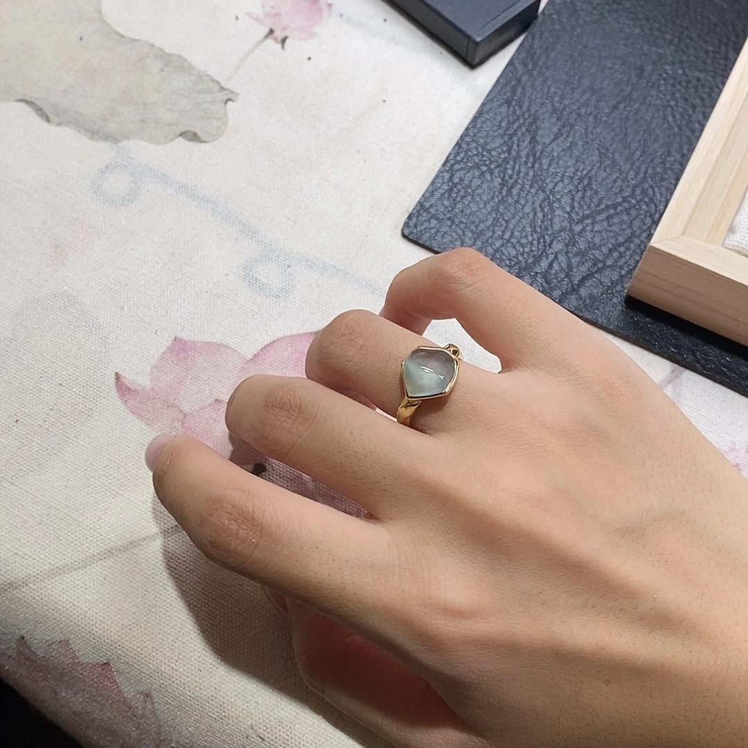 翡翠戒指18K金镶嵌冰糖随行戒指 48小时鉴赏