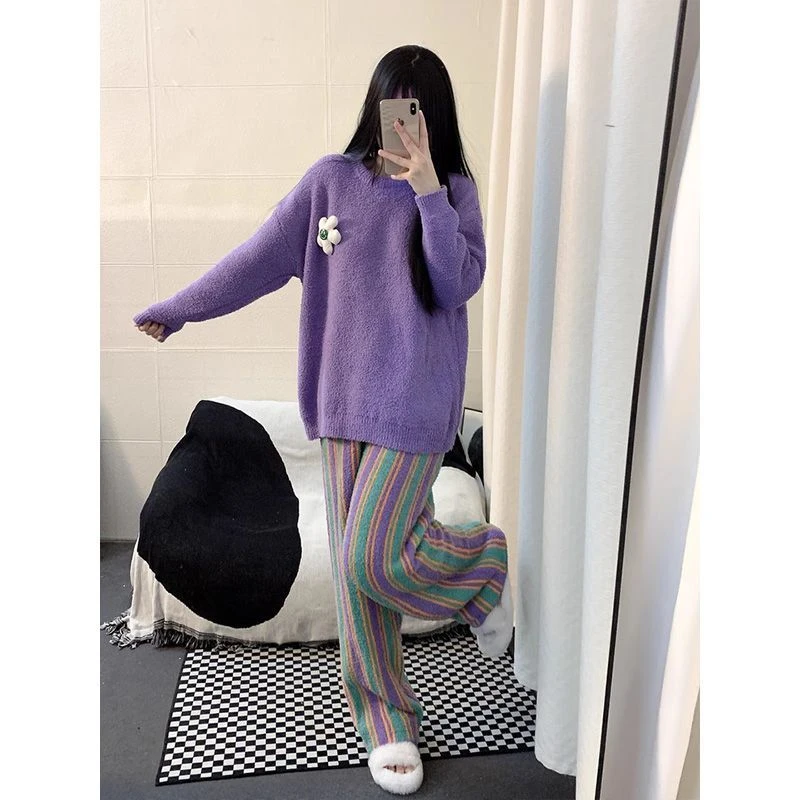 秋冬珊瑚绒睡衣女软绵绵加厚家居服条纹套装冬季保暖甜美风格
