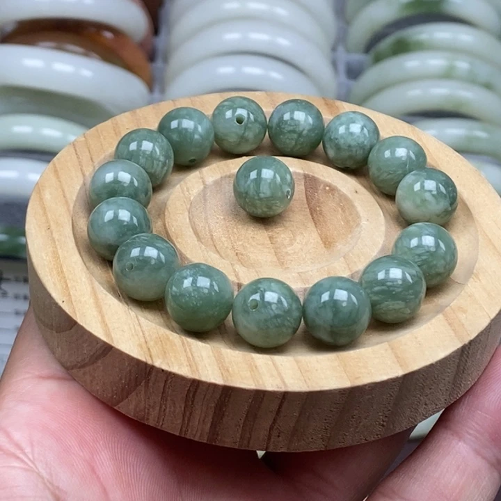 蛇纹石玉未镶嵌手链