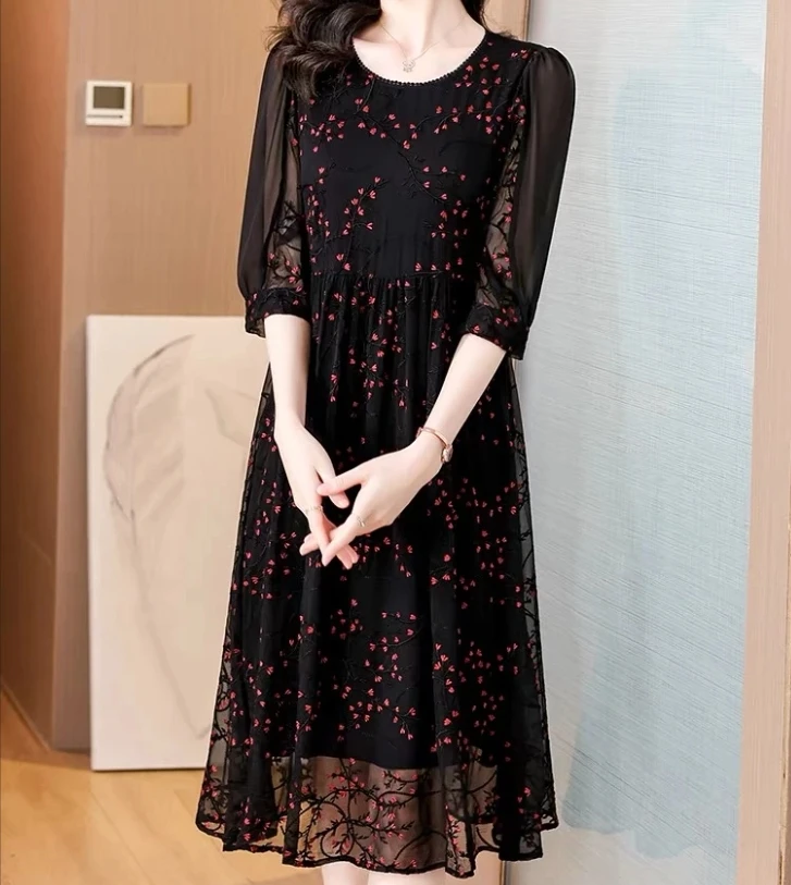 【麦子专属】新款时尚收腰宽松优雅真丝桑蚕丝刺绣连衣裙YZ0417