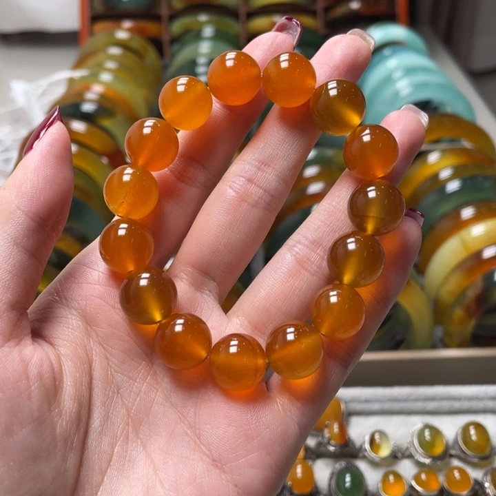 蛇纹石玉未镶嵌手串顺****。