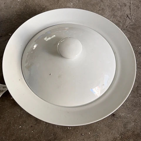 陶瓷10寸品锅一个