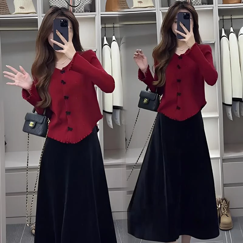 2025秋季新款减龄设计感红针织开衫上衣搭黑半身裙套装气质时尚
