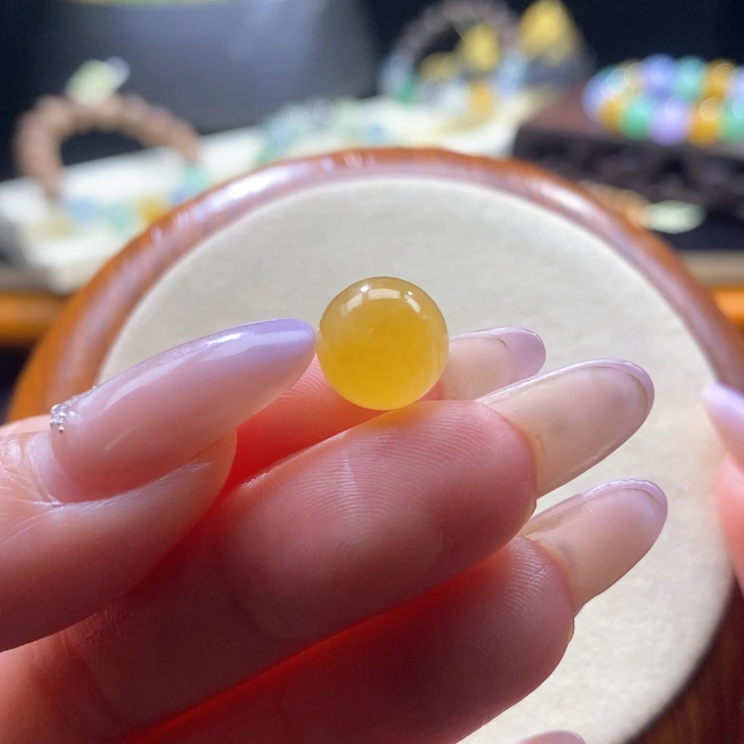 翡翠未镶嵌颈饰翡翠鲜橙黄珠10.3mm