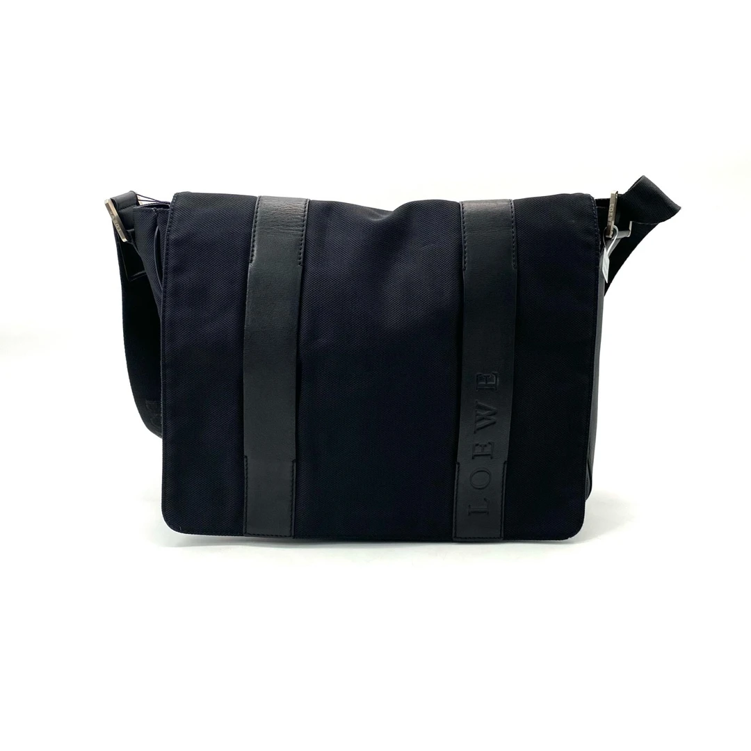 95新 LOEWE/罗意威 98新罗意威黑色帆布斜挎单肩包 尺寸34/27