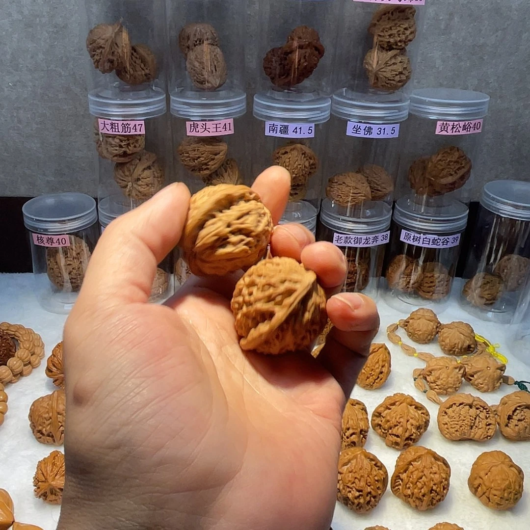 似***年核桃手串/手链金牛