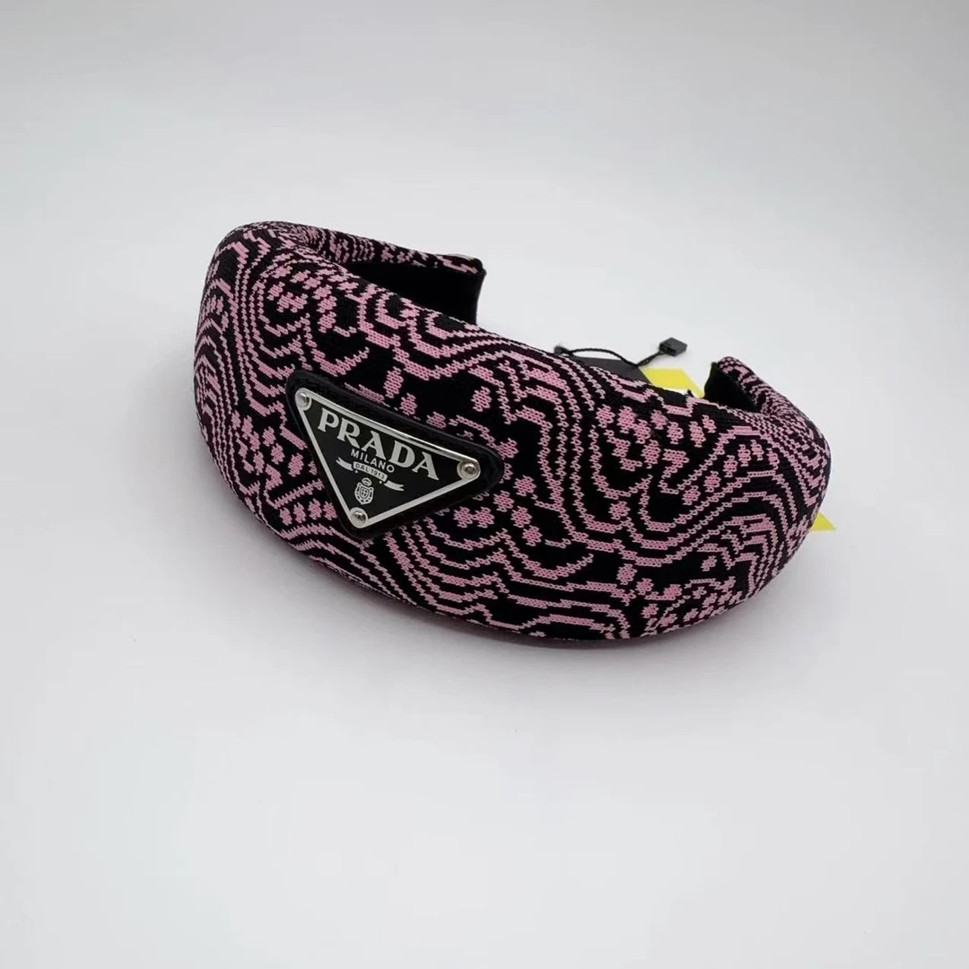 未使用 Prada/普拉达 三角Logo发带/TU