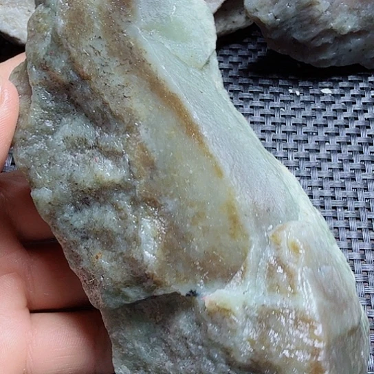 和田玉（糖玉）未镶嵌珠宝半成品