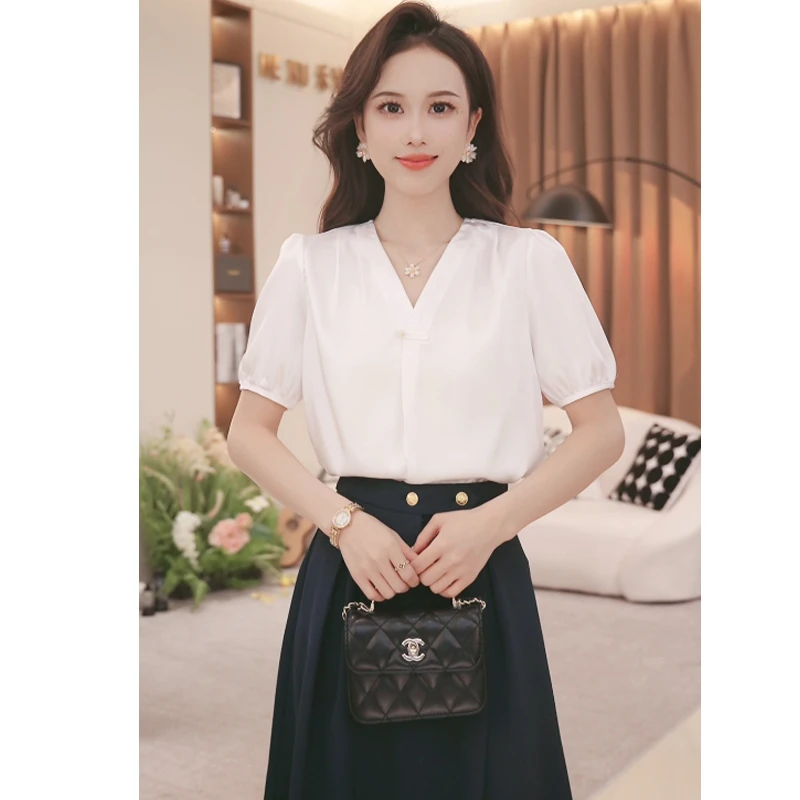 法式轻熟风高级感V领显瘦短袖衬衫女2025夏季新款设计感小众时尚