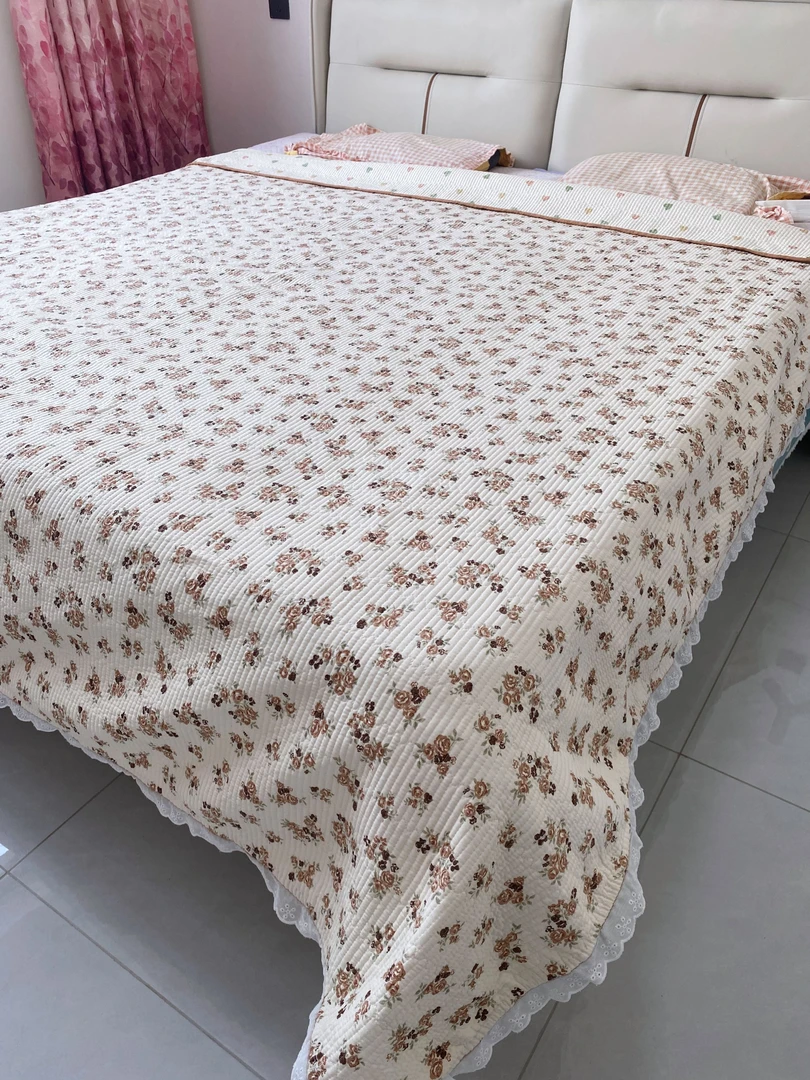 220.240泡泡棉蕾丝边双层床盖