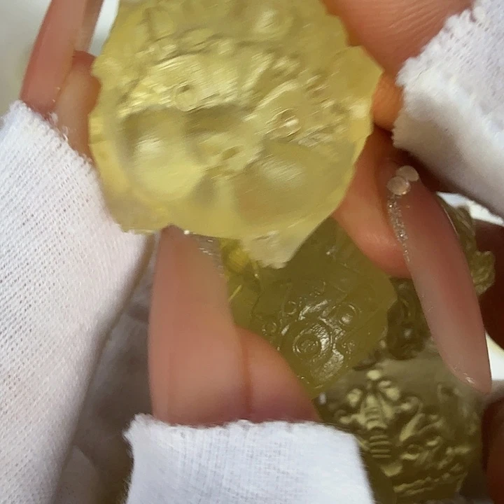****多未镶嵌水晶车挂水晶