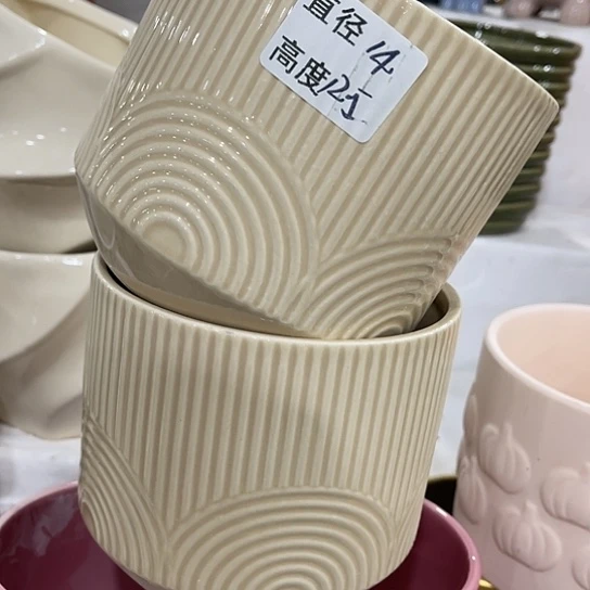 多肉绿植陶瓷花盆9.9包邮，有孔