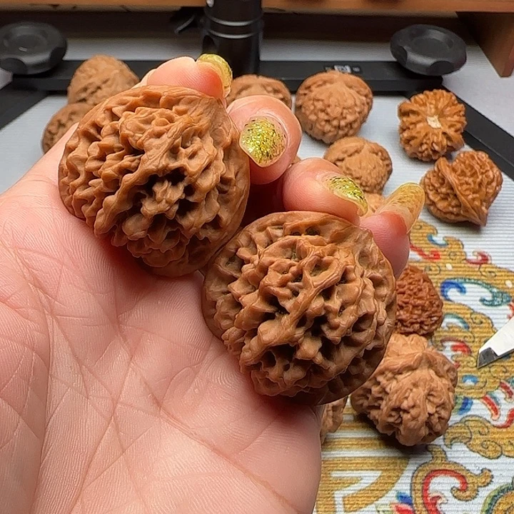 凱***核桃原装秦闷狮子头