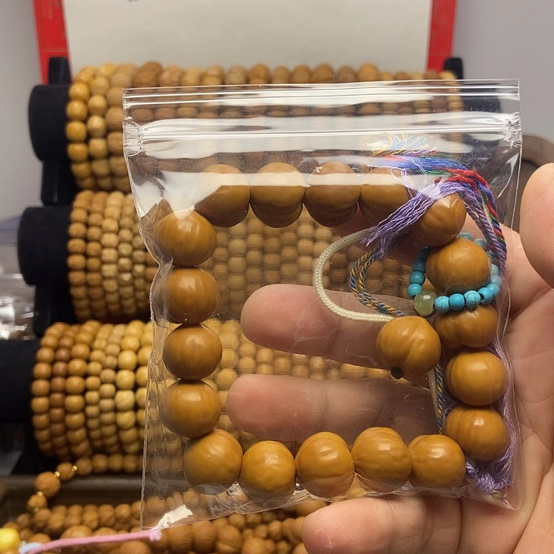 三***物猴头核桃手串猴头手串，屁桃一条