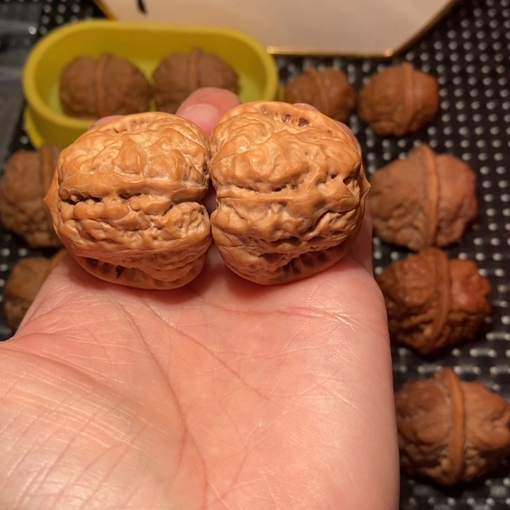 业***子文玩核桃把件大八腿蛙王
