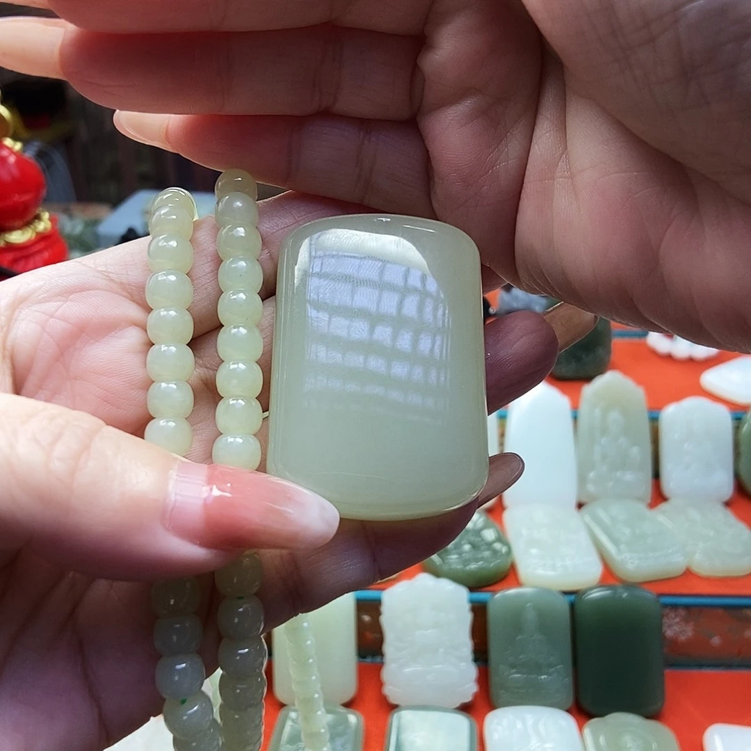 颈饰未镶嵌和田玉༺****