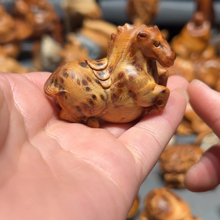 柏木（崖柏）点点关注