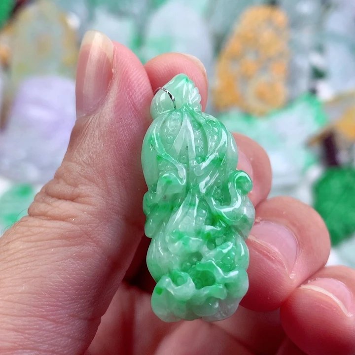 吊坠(不含链)未镶嵌翡翠