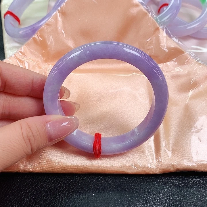 未镶嵌手镯翡翠88cccvb