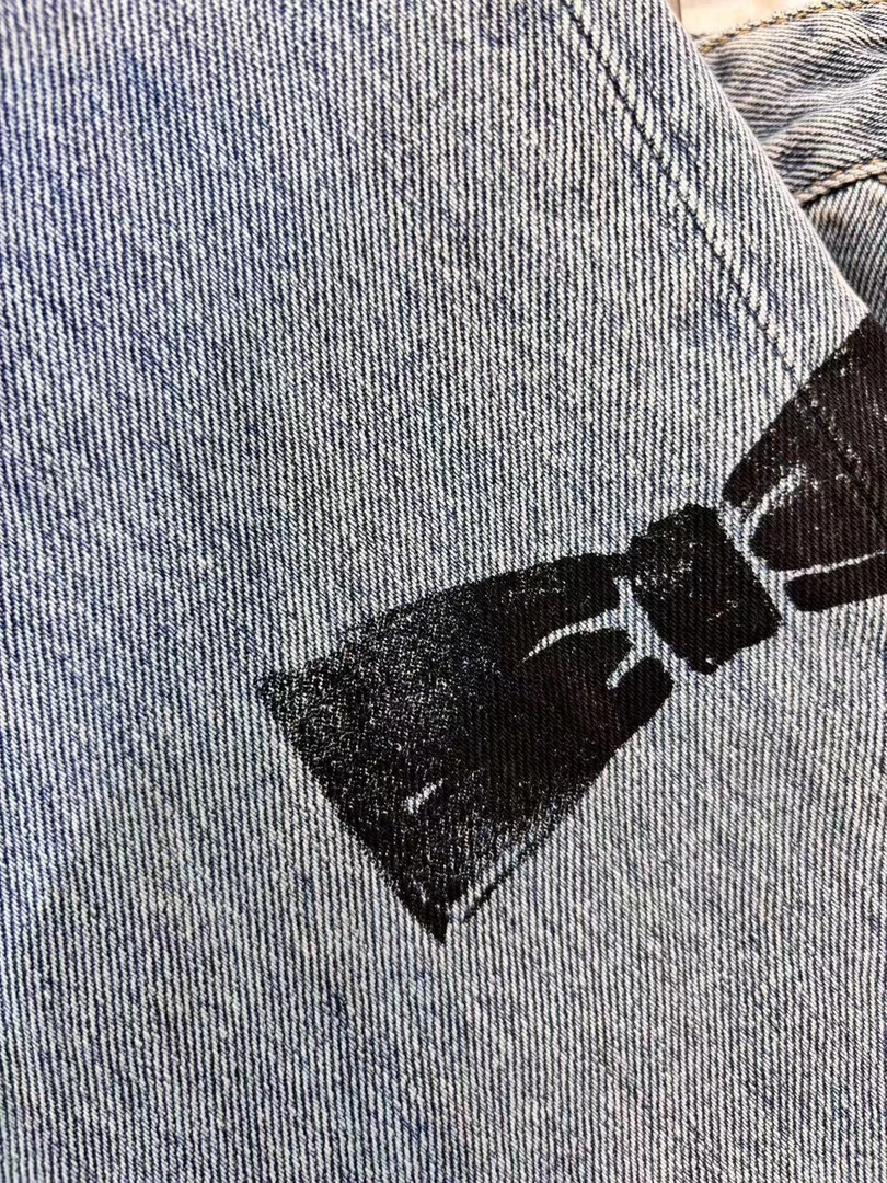 [轻奢] 时尚休闲直筒百搭阔腿高腰牛仔裤 ZK225