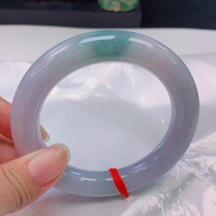 翡翠未镶嵌手镯（圆镯）