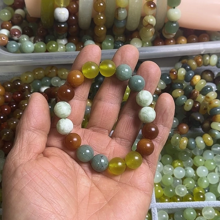 合金蛇纹石玉颈饰