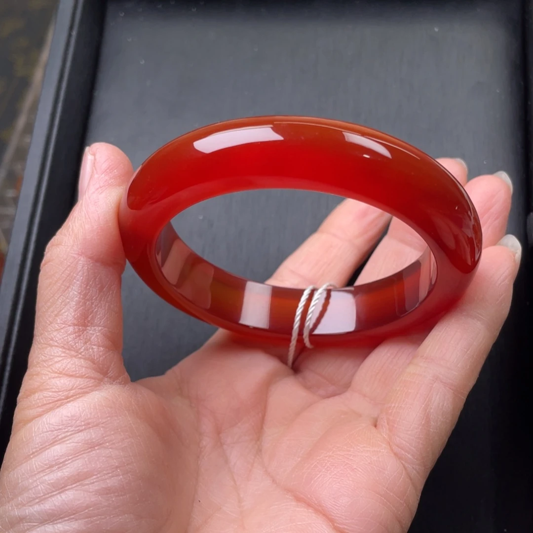 玛瑙/玉髓手镯未镶嵌58圈口