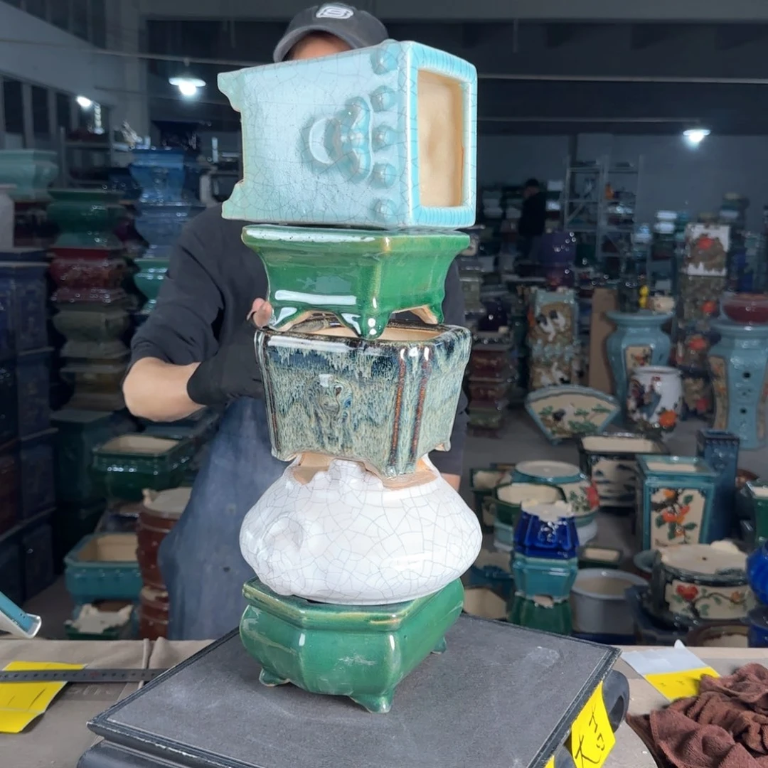 一风堂石湾花盆。微瑕缝隙