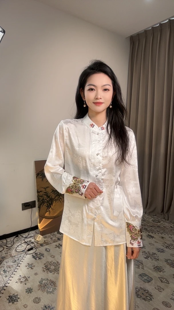 【忆南】2025新款新中式气质重工刺绣气质百度时尚花萝提花衬衫上衣