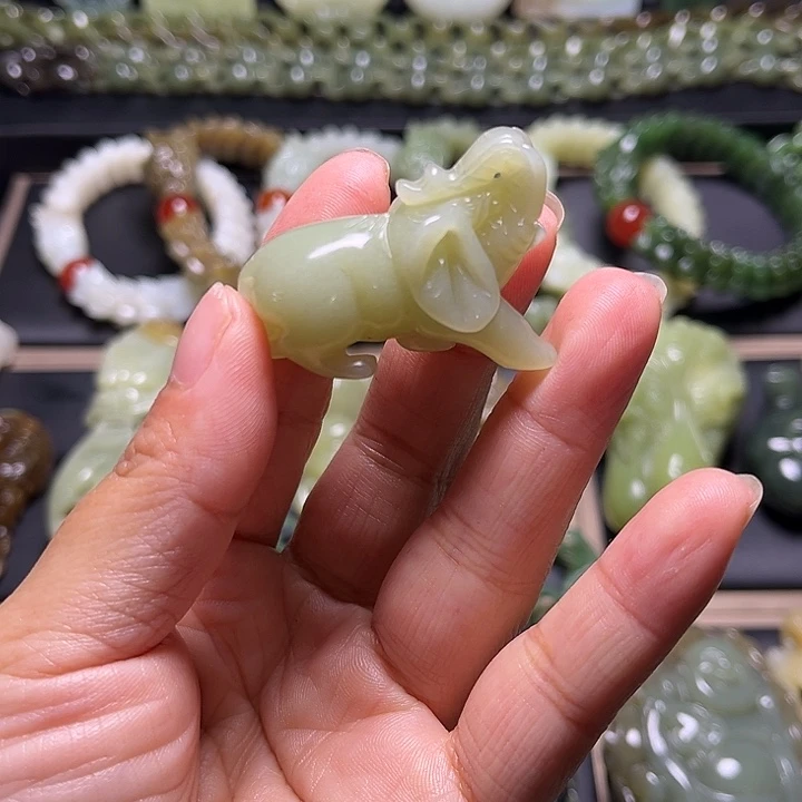 和田玉未镶嵌挂件