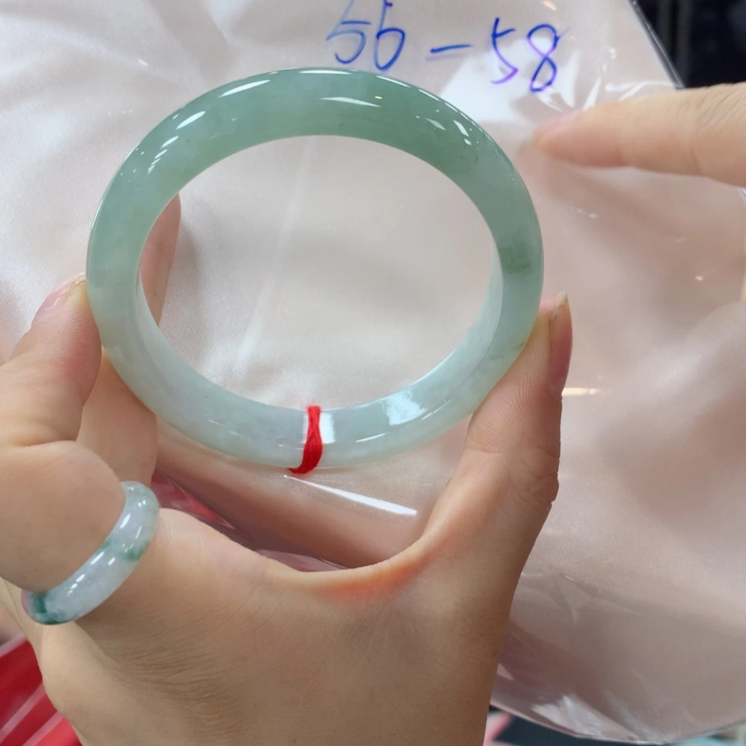 翡翠未镶嵌手镯买断