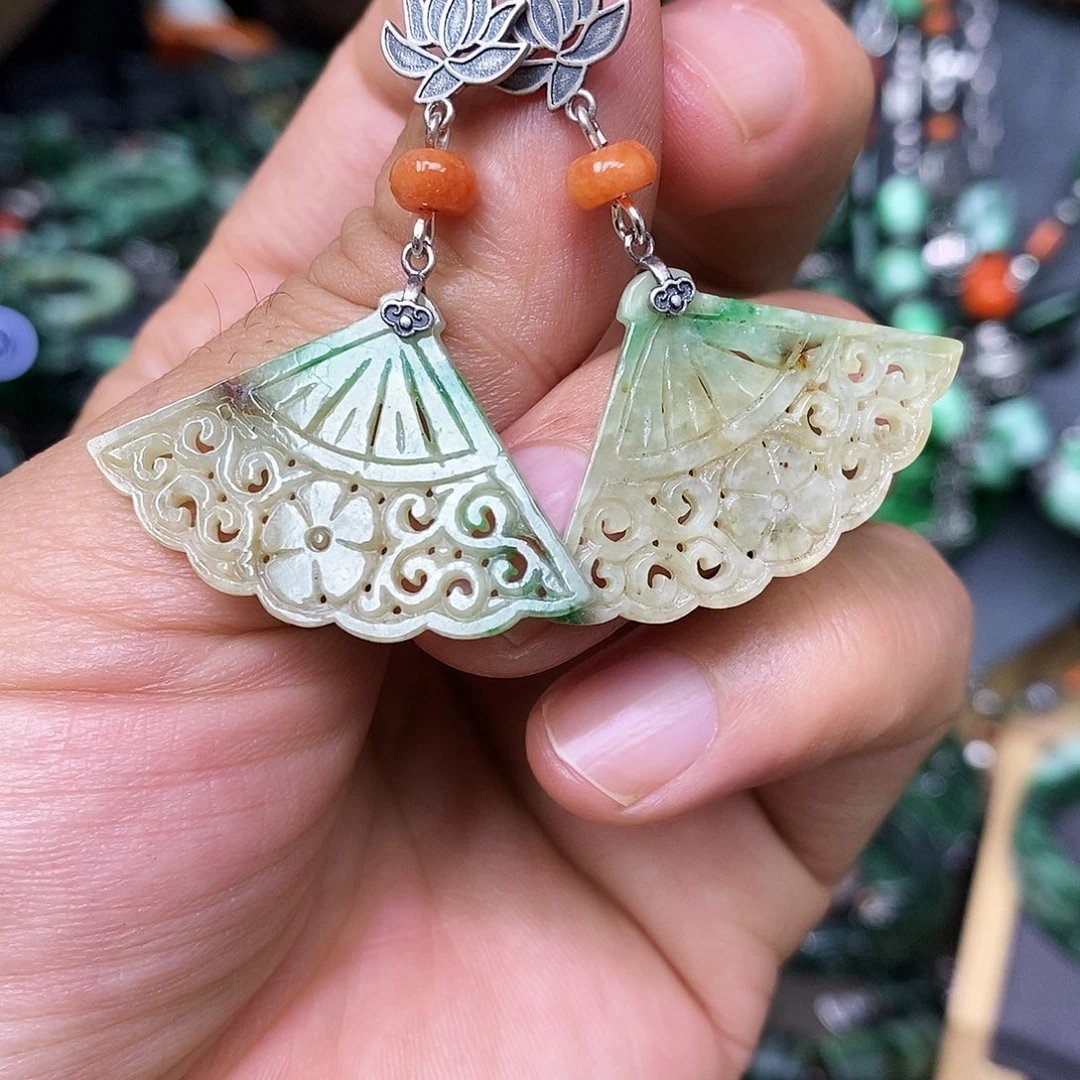 银S925镶嵌翡翠耳饰漂亮美眉