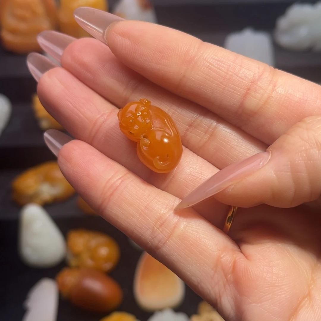 和田玉颈饰未镶嵌7****?