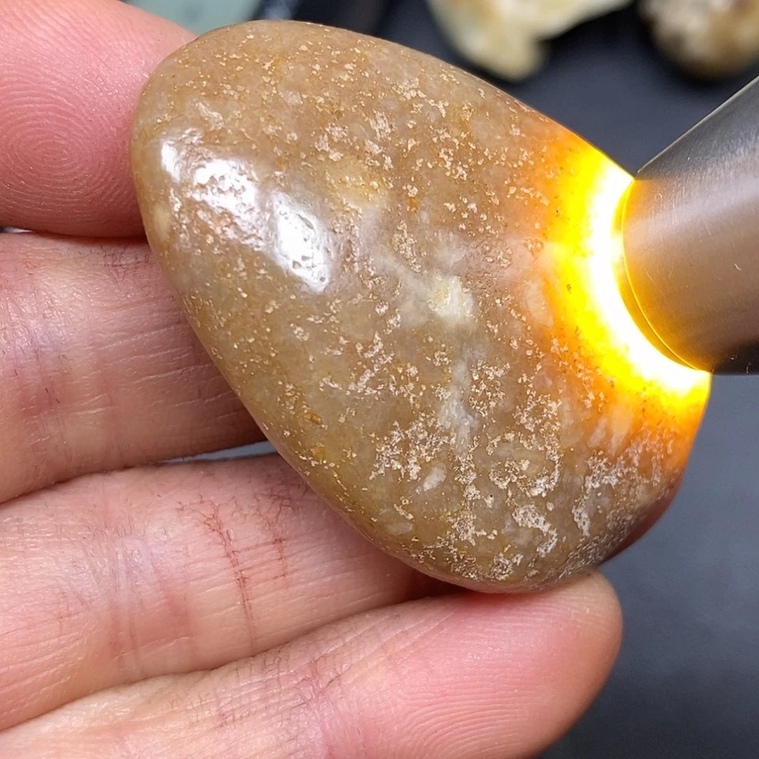 和田玉未镶嵌珠宝奇石