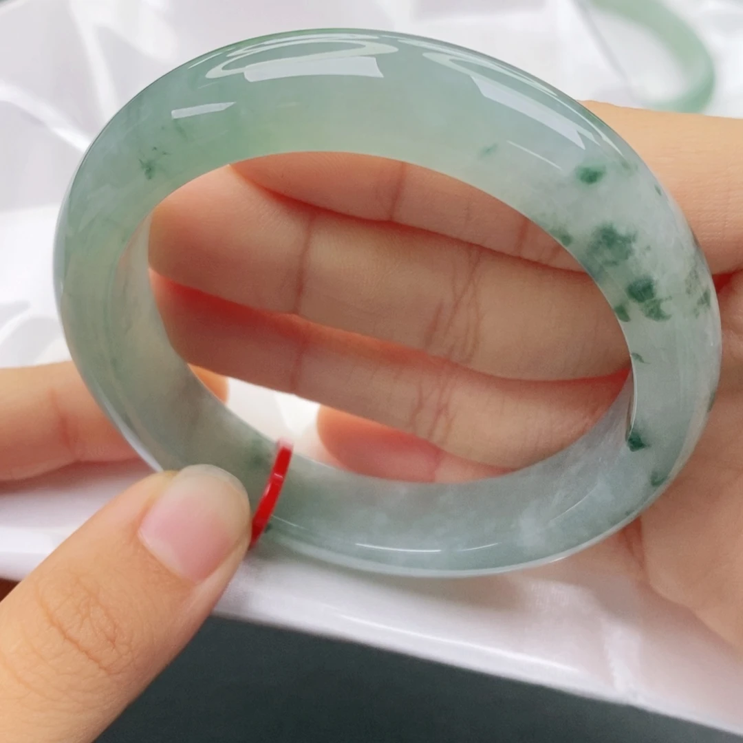 翡翠未镶嵌手镯57.8正圈