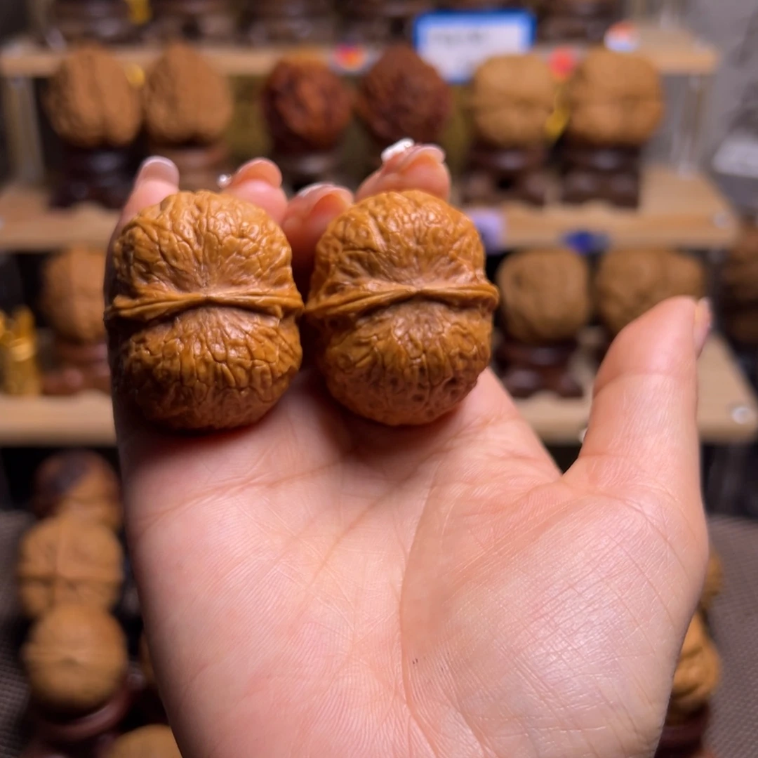 桃核把件贵妃榻H18、40……