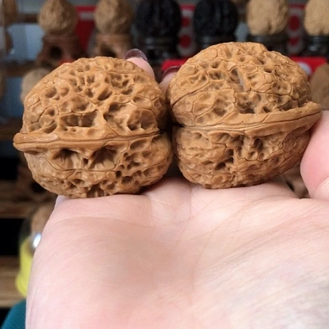 文玩核桃把件云南铁核桃