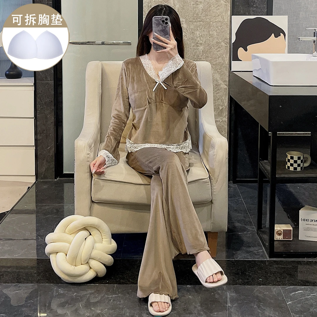 2025年冬季新款海岛绒睡衣女带胸垫加厚保暖咖色蕾丝家居服两件套