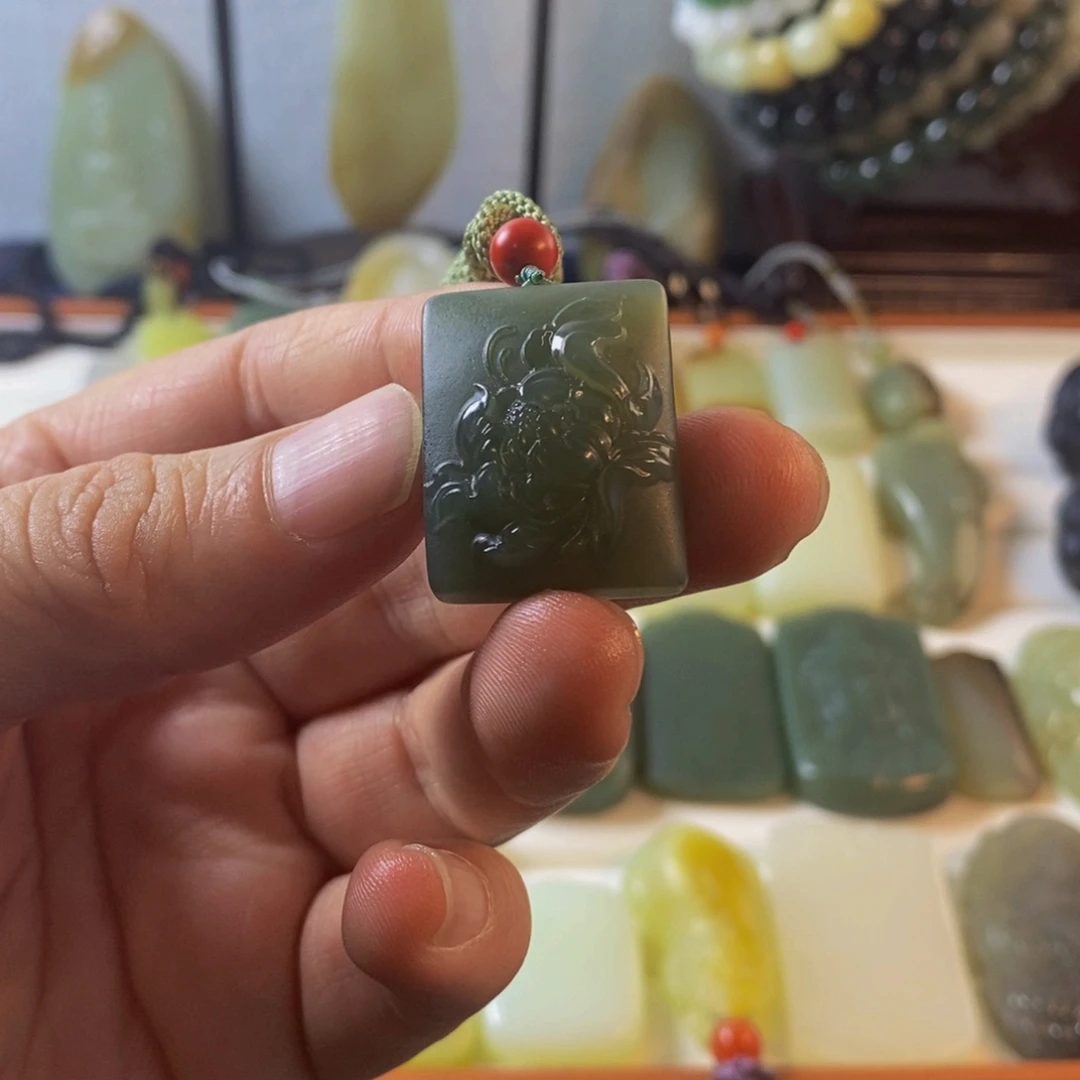 未镶嵌和田玉挂件