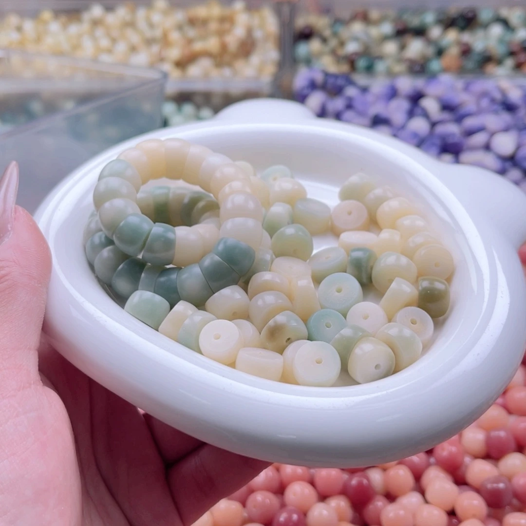 白玉菩提吊坠z11-12mm108颗 薄荷奶绿大肠福利不售后