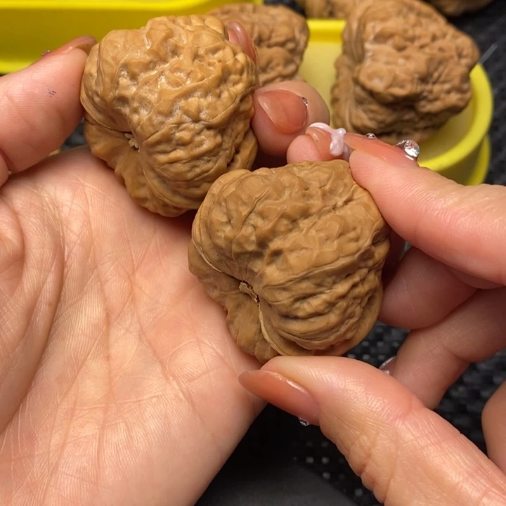 桃核吊坠天****蛤蟆头……40