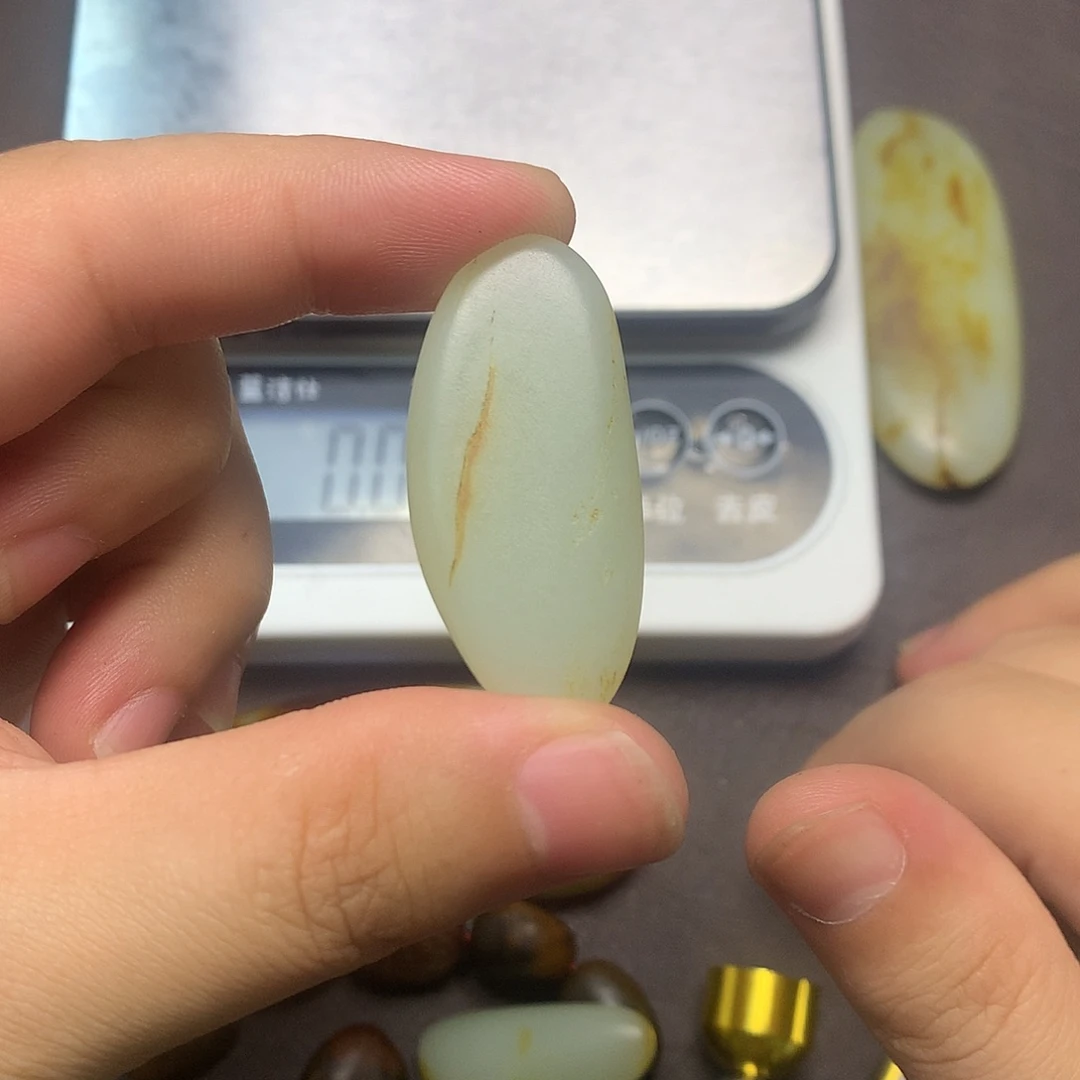 和田玉（糖玉）未镶嵌挂件